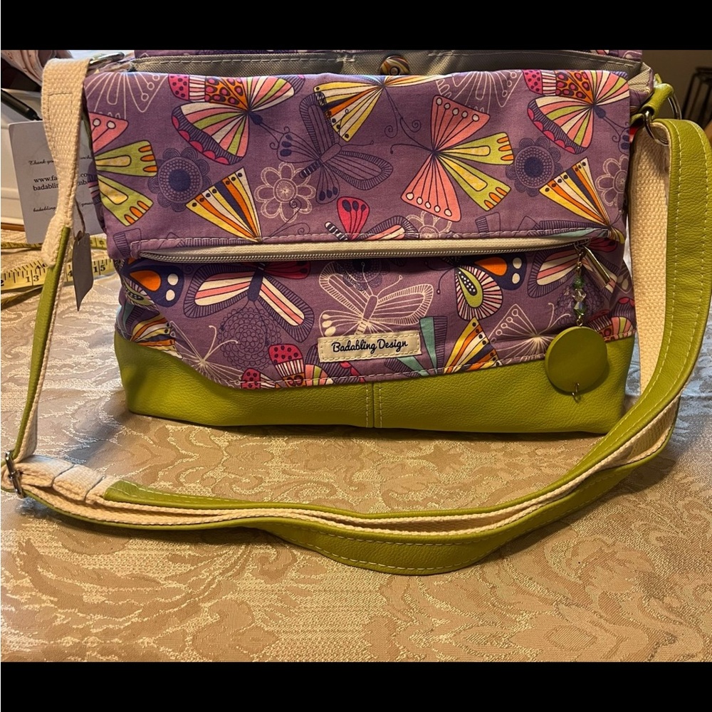 Shoulder Bag - Picture 3 of 6